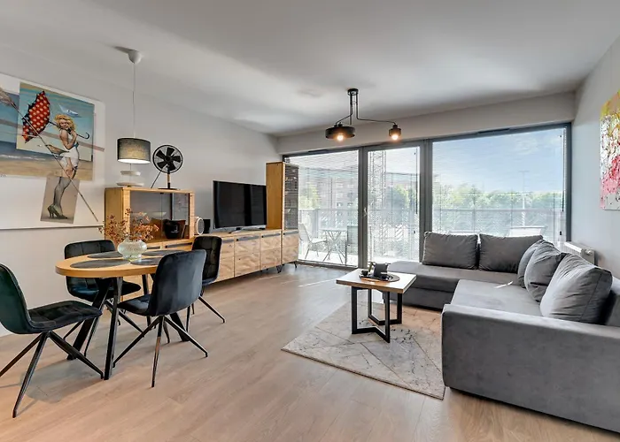 Scala Center & Parking By Downtown