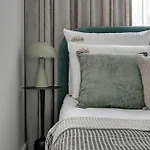 公寓式酒店 Scala Center & Parking By Downtown