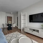 Aparthotel Scala Center & Parking By Downtown 4*