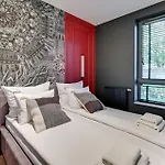 Scala Center & Parking By Downtown 4* غدانسك