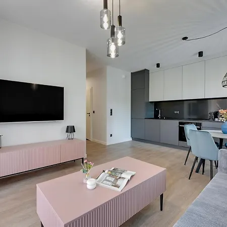 Scala Center & Parking By Downtown 4* Danzig