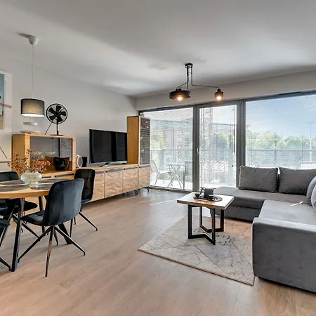 Scala Center & Parking By Downtown