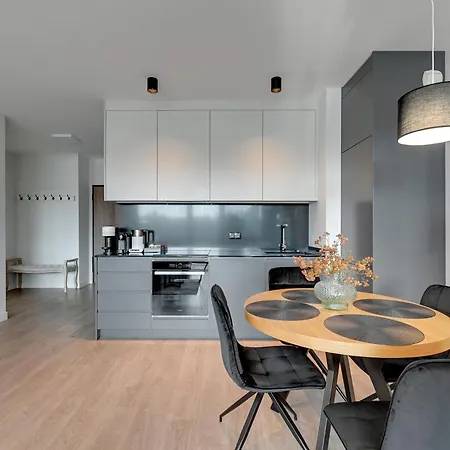 Scala Center & Parking By Downtown מלון דירות 4*