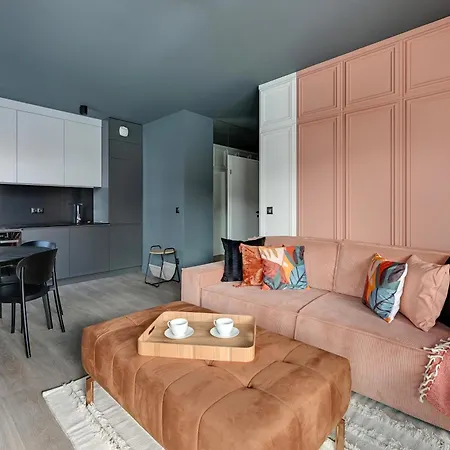 Scala Center & Parking By Downtown