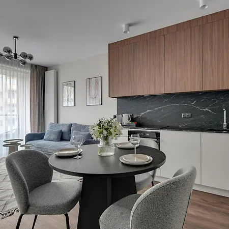 Scala Center & Parking By Downtown