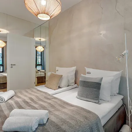 Scala Center & Parking By Downtown 4* グダニスク