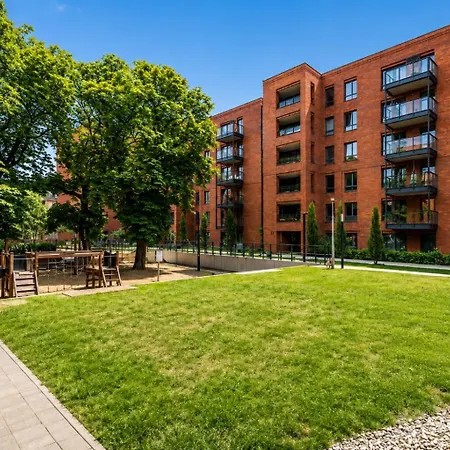 Scala Center & Parking By Downtown 4*