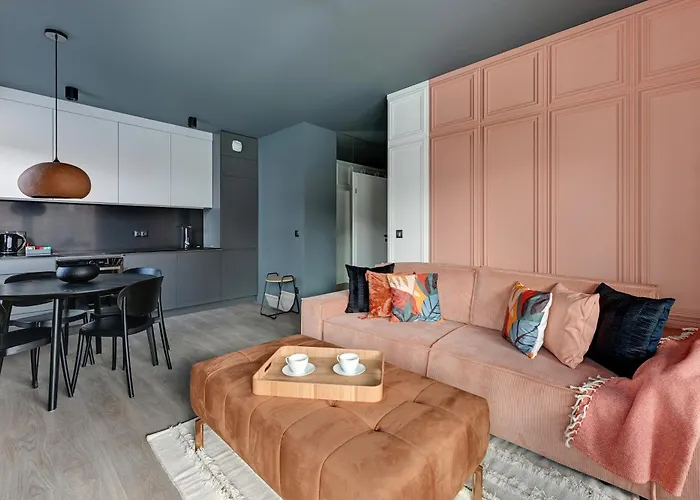 Scala Center & Parking By Downtown